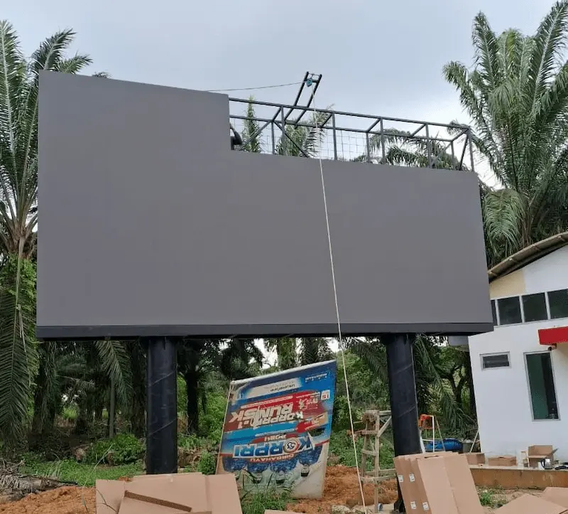 Pemasangan rangka videotron outdoor profesional presisi dan akurat