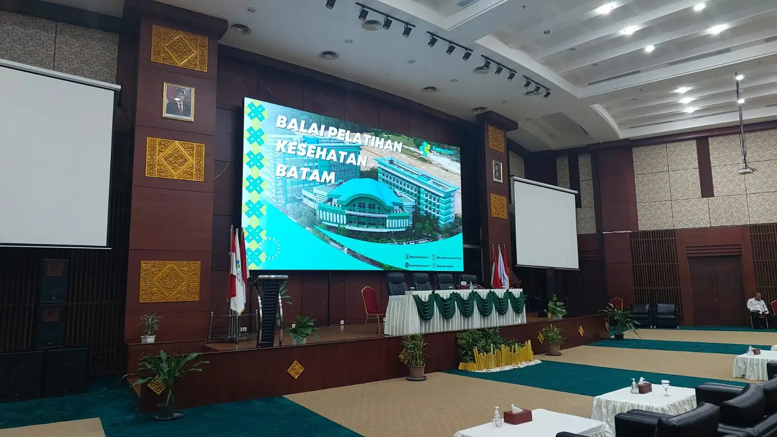 videotron P2.5 led display indoor ballroom hotel