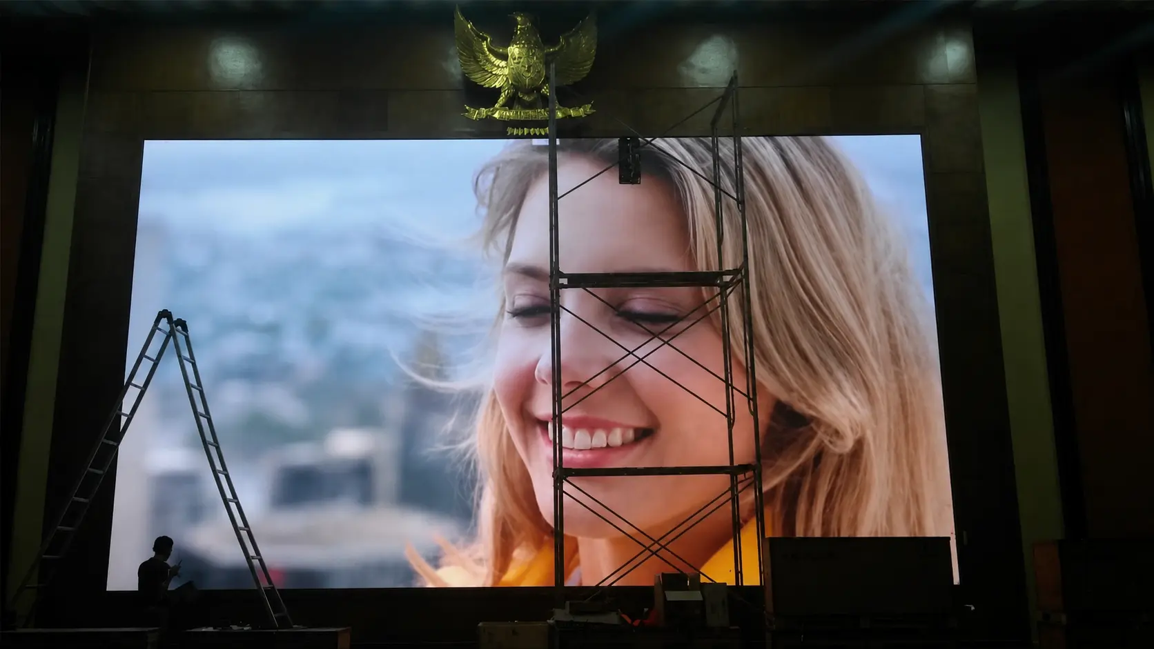 Pemasangan Videotron Indoor pada auditorium
