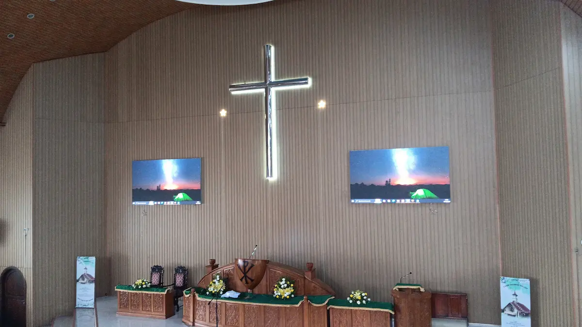 Videotron Gereja untuk ruang ibadah indoor