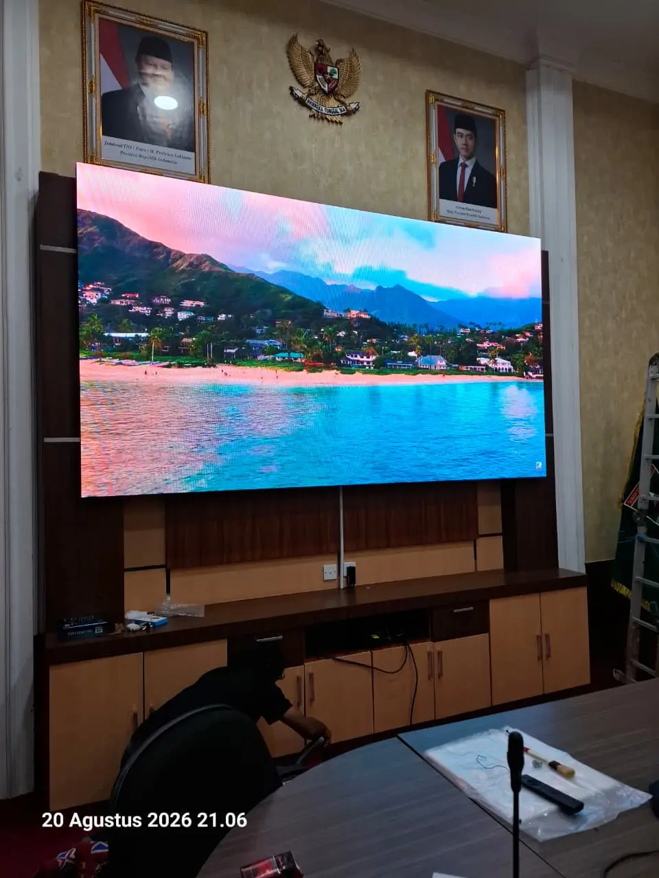 Videotron Indoor P1.86 ukuran 2,88 x 1,60 meter