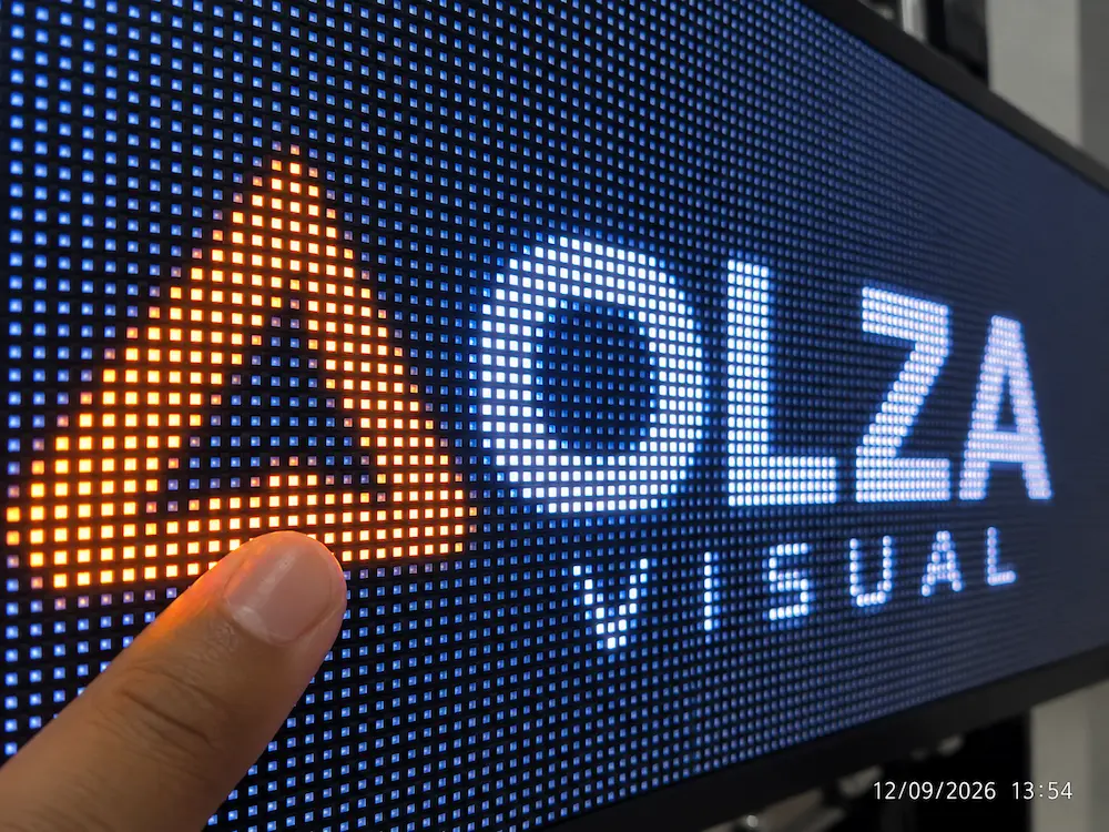 Close up pixel LED pada modul videotron indoor