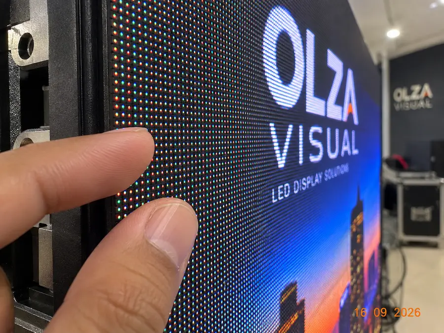 Close-up pixel pitch Videotron Indoor P2.5