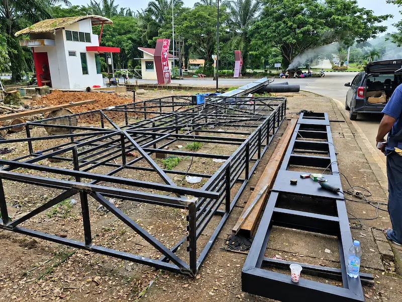 Struktur Videotron Outdoor untuk layar berukuran besar