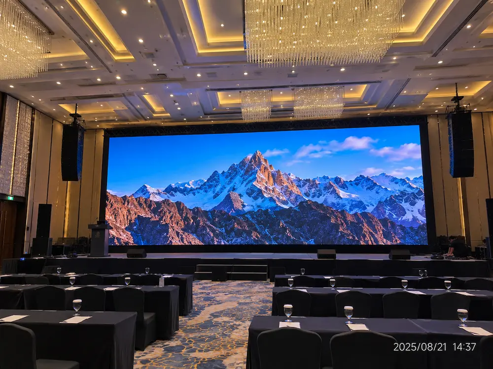 Videotron Indoor P3.9 untuk ballroom dan event indoor