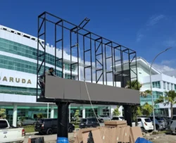 Pemasangan panel videotron led outdoor